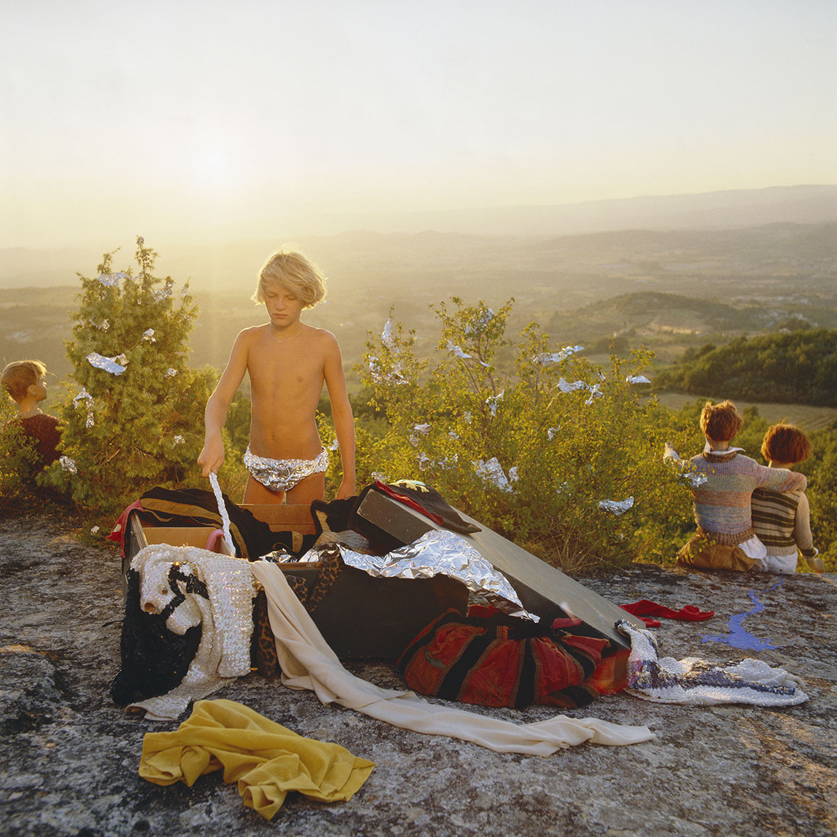 Les bernard. Бернар Фокон. Бернард Фокон фотограф. Бернард Фокон les grandes vacances. Bernard Faucon Summer Holidays 1978.